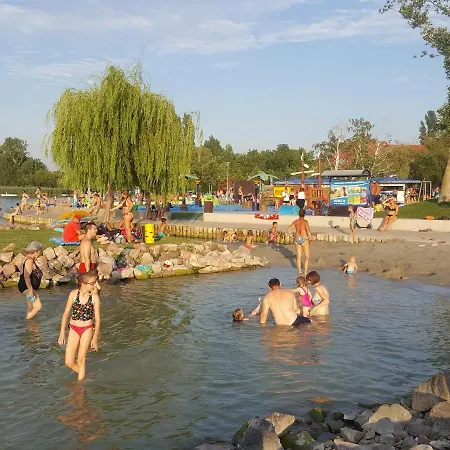 In - Balaton 18627 *