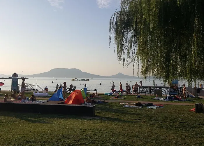 In - Balaton 18627 Appartement Fonyód